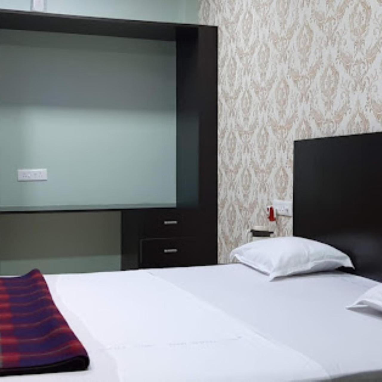 Hotel Sunrise Bhubaneswar Exterior photo